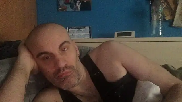 Snapshot of calvito_exotico chatting on 04-10-26, 07:15 calvito exotico online show from 04-10-26, 07:15