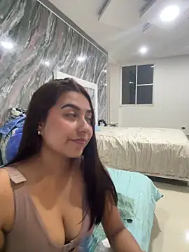 yuliana056 online show from 04-14-26, 01:54
