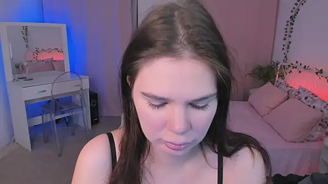 MillyBrown  online show from 05-28-26, 11:05