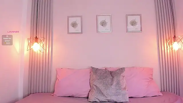 Sallyrosee  online show from 07-22-26, 01:24