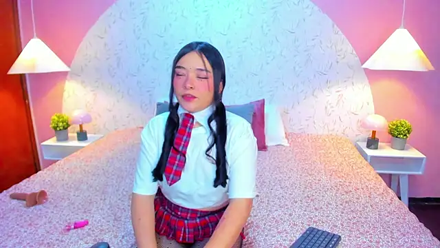 Nahia Brm online show from 03-19-26, 02:28