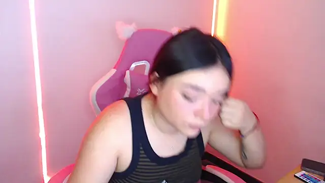 Nahia Brm online show from 04-17-26, 03:26