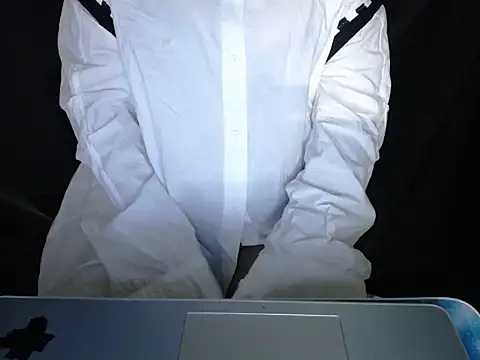 Enmy 24 online show from 04-15-26, 05:06