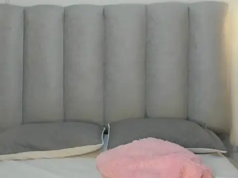 Valentina lux1 online show from 04-05-26, 12:17