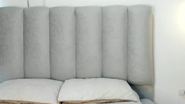 Snapshot of Valentina_lux1 chatting on 05-28-26, 02:01 Valentina lux1 online show from 05-28-26, 02:01
