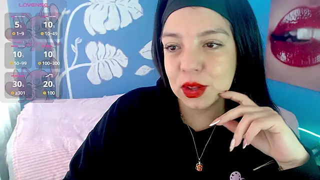 Snapshot of ari_hanna chatting on 03-16-26, 01:04 ari hanna online show from 03-16-26, 01:04