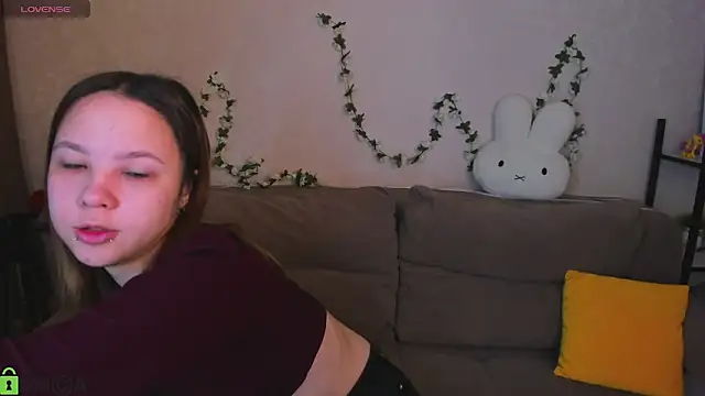 Lori Bllossom online show from 04-15-26, 01:11