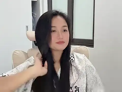 AmyLinee 1 online show from 05-06-26, 06:06