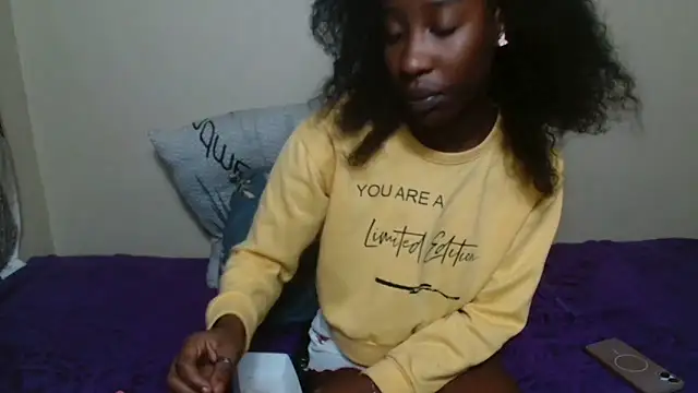 AfricanMelaninDoll online show from 04-23-26, 04:41