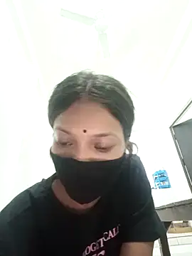 Candyy crushh online show from 05-05-26, 06:44