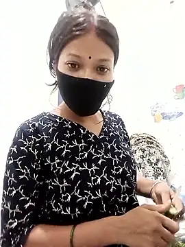 Candyy crushh online show from 05-04-26, 05:16