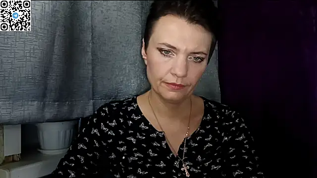 Snapshot of HotMamaQueen234 chatting on 05-14-26, 09:23 HotMamaQueen234 online show from 05-14-26, 09:23
