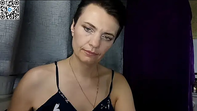 Snapshot of HotMamaQueen234 chatting on 05-22-26, 09:46 HotMamaQueen234 online show from 05-22-26, 09:46