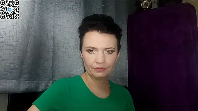 Snapshot of HotMamaQueen234 chatting on 05-06-26, 08:24 HotMamaQueen234 online show from 05-06-26, 08:24