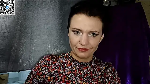 HotMamaQueen234 online show from 04-23-26, 09:05