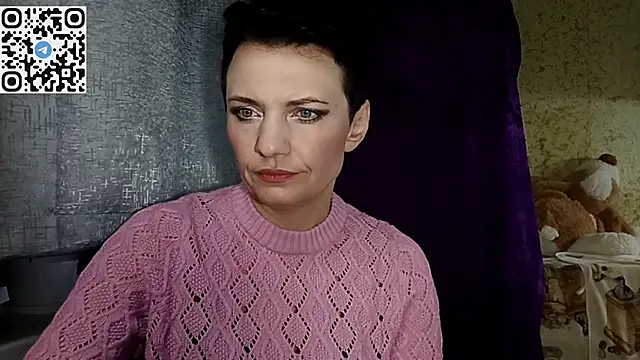 HotMamaQueen234 online show from 04-07-26, 07:15