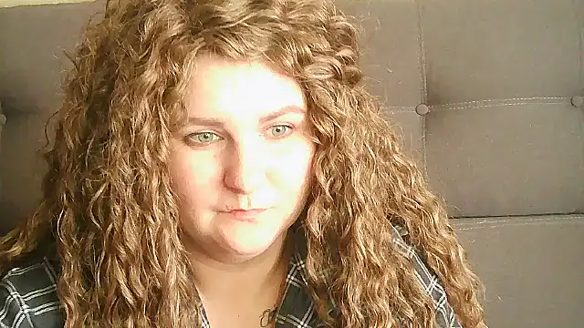 Snapshot of Minisstra chatting on 03-16-26, 01:48 Minisstra online show from 03-16-26, 01:48