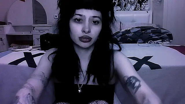 AllisonDeetz online show from 04-07-26, 07:26
