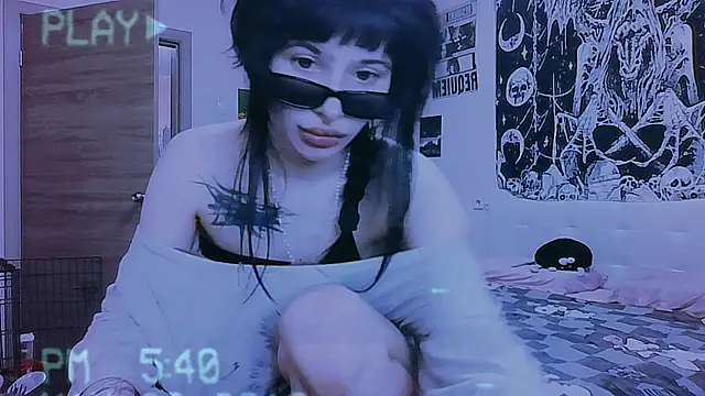 Snapshot of AllisonDeetz chatting on 08-03-26, 06:47 AllisonDeetz online show from 08-03-26, 06:47