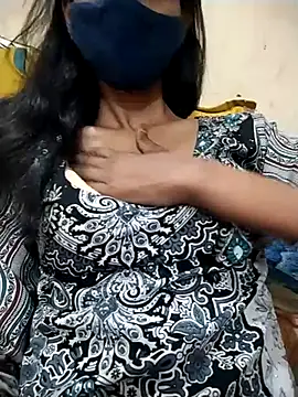 Snapshot of Sonam_y chatting on 04-09-26, 12:44 Sonam y online show from 04-09-26, 12:44