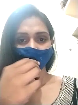 Snapshot of Sonam_y chatting on 03-24-26, 04:07 Sonam y online show from 03-24-26, 04:07