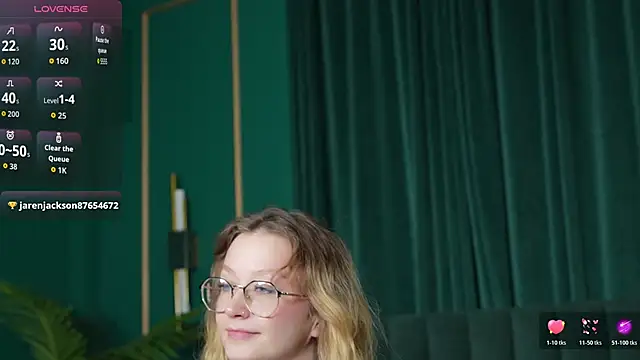 AmelieViolet online show from 05-19-26, 03:57