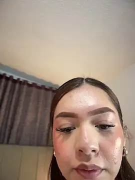 Snapshot of alana_gv chatting on 06-03-26, 02:33 alana gv online show from 06-03-26, 02:33
