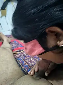Sexy Seductive couple online show from 05-20-26, 03:36