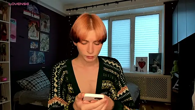 Snapshot of sweet_peach___ chatting on 05-30-26, 04:56 sweet peach online show from 05-30-26, 04:56