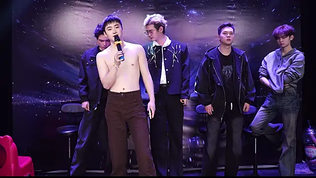 LookingBoy-001 online show from 03-21-26, 06:25