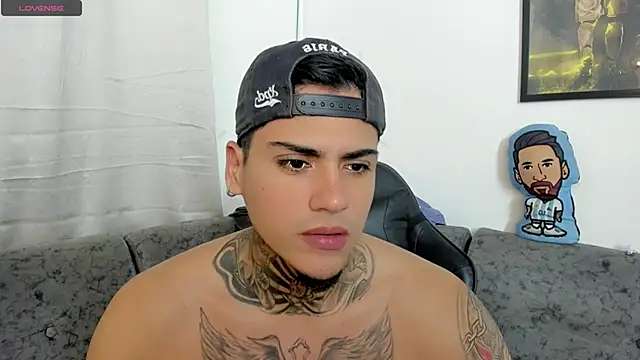 sweetlatinoboy online show from 06-26-26, 11:43