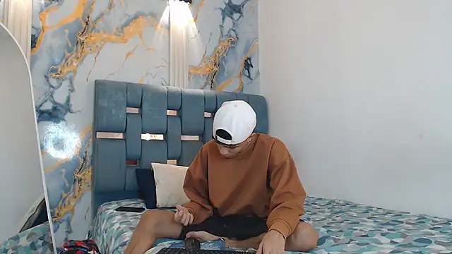 SEXY BIG COCK online show from 04-09-26, 01:17