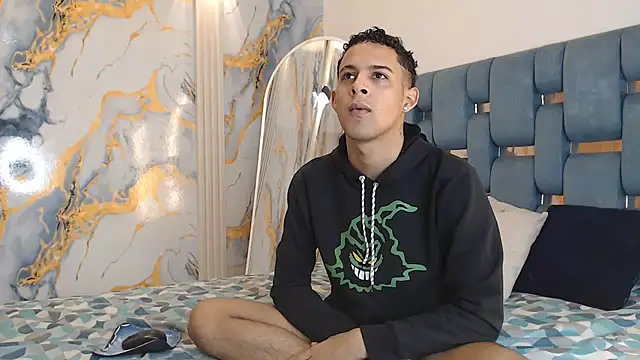 SEXY BIG COCK online show from 04-13-26, 01:26