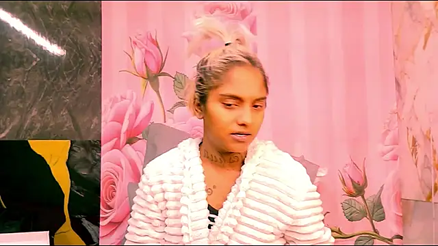 indian barbie online show from 04-24-26, 07:54