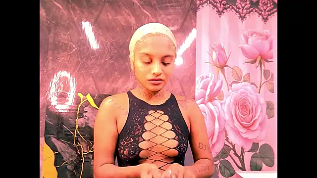indian barbie online show from 06-19-26, 04:24