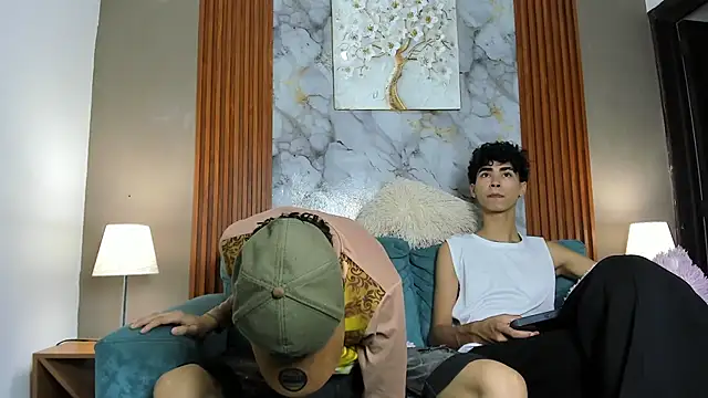 NAUGHTY BOYS1 online show from 04-07-26, 08:10