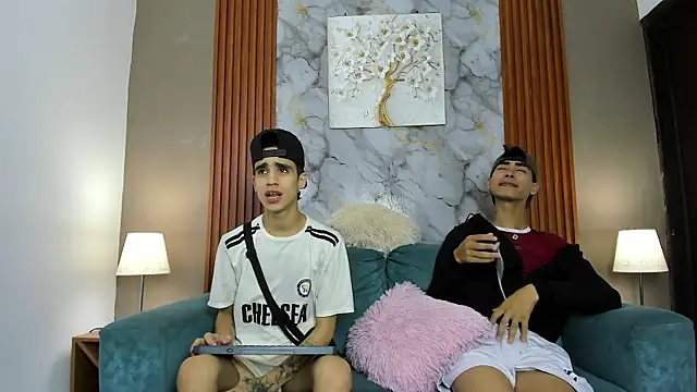 NAUGHTY BOYS1 online show from 03-31-26, 07:27