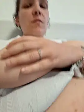 DeaEvy online show from 04-07-26, 05:04