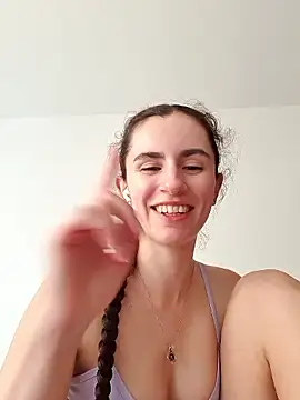 Snapshot of starlight_mo chatting on 05-29-26, 01:39 starlight mo online show from 05-29-26, 01:39