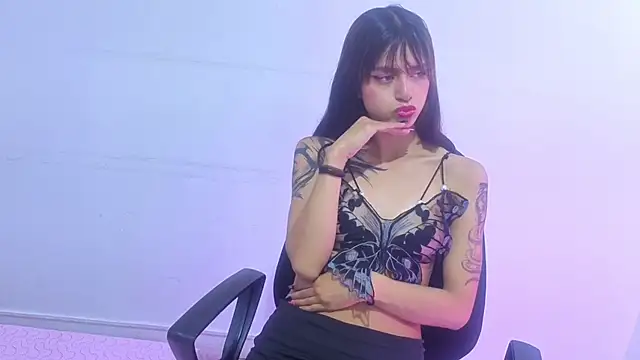 Sofy Durand online show from 04-24-26, 12:07