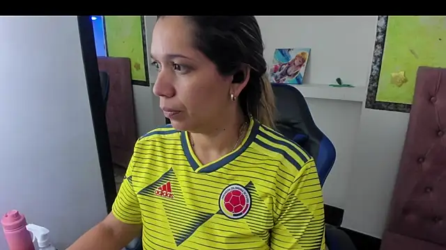 Melisa 14 online show from 06-17-26, 11:31