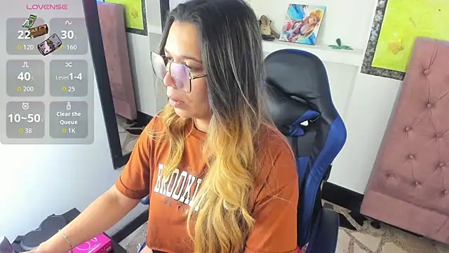 Melisa 14 online show from 06-14-26, 11:33