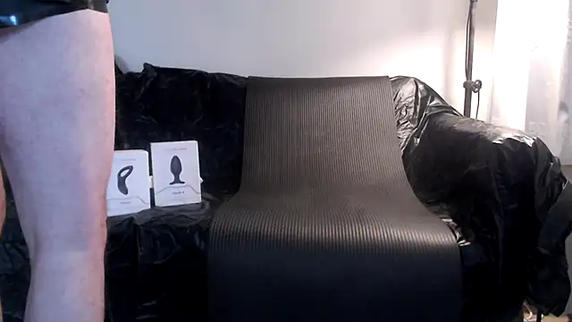 latexslaveboy online show from 05-26-26, 07:45