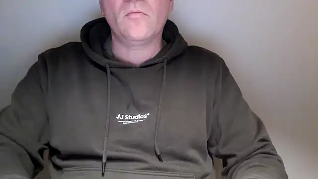 Snapshot of latexslaveboy chatting on 03-16-26, 06:54 latexslaveboy online show from 03-16-26, 06:54