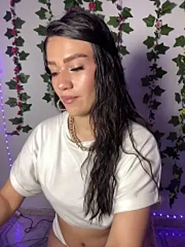 chloe evans0 online show from 06-04-26, 11:26