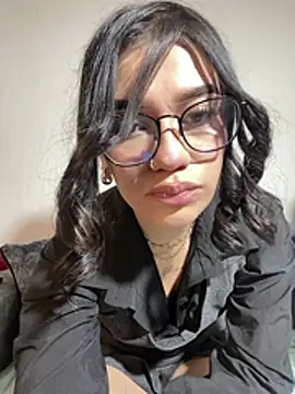 chloe evans0 online show from 04-12-26, 03:43