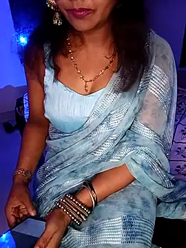 mayakapoor880 online show from 05-17-26, 06:52