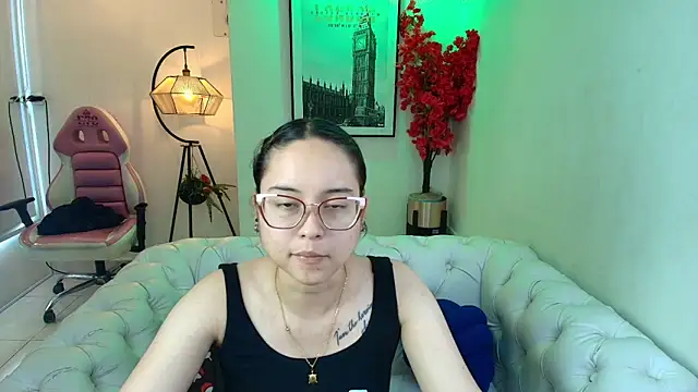 Snapshot of Shady_bug chatting on 05-20-26, 07:22 Shady bug online show from 05-20-26, 07:22