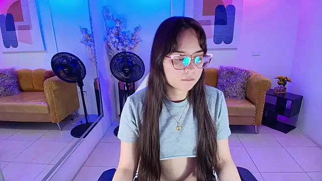 Snapshot of Shady_bug chatting on 03-16-26, 07:49 Shady bug online show from 03-16-26, 07:49