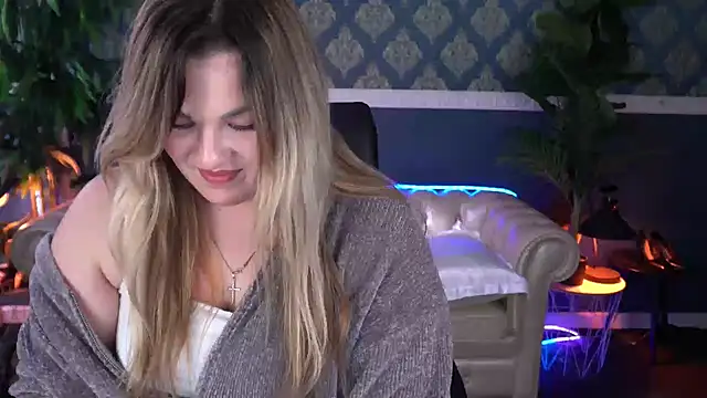 AlissyaGrayy online show from 04-28-26, 01:37